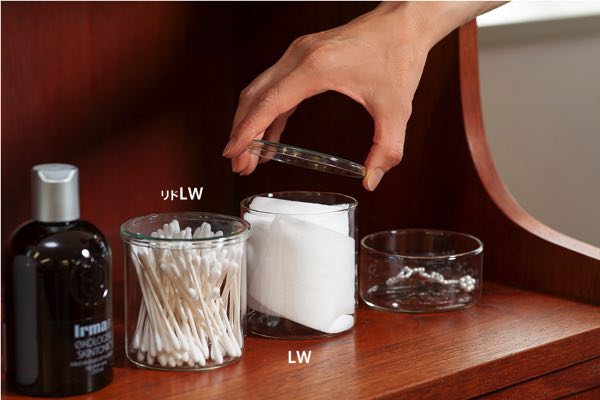 料理や花瓶、小物の収納など色々な使いみちができる、おしゃれな耐熱グラス