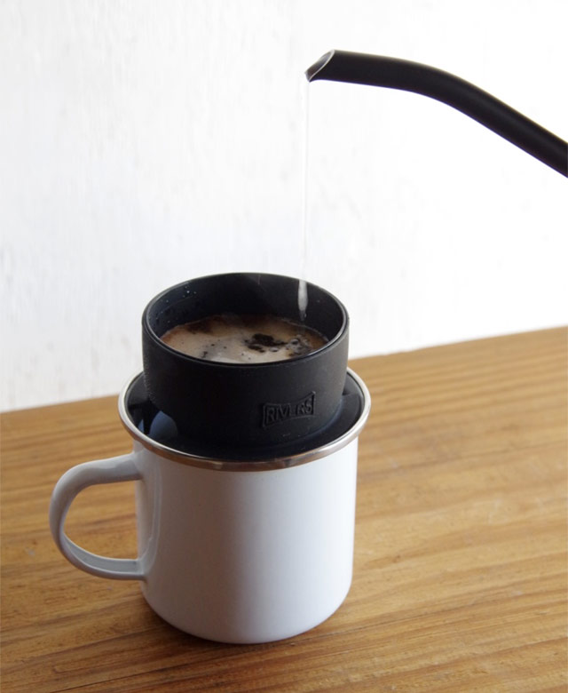 場所を選ばずコーヒーを楽しめる、おしゃれな超小型のコーヒードリッパー