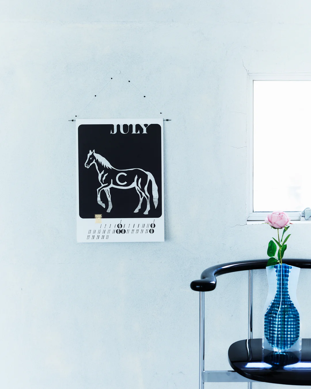 アパレルブランドから作られた、おしゃれな壁掛けカレンダー2026年版